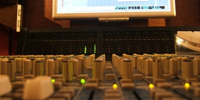 Learn how to use a sound console on a Mixing Engineer Experience Day